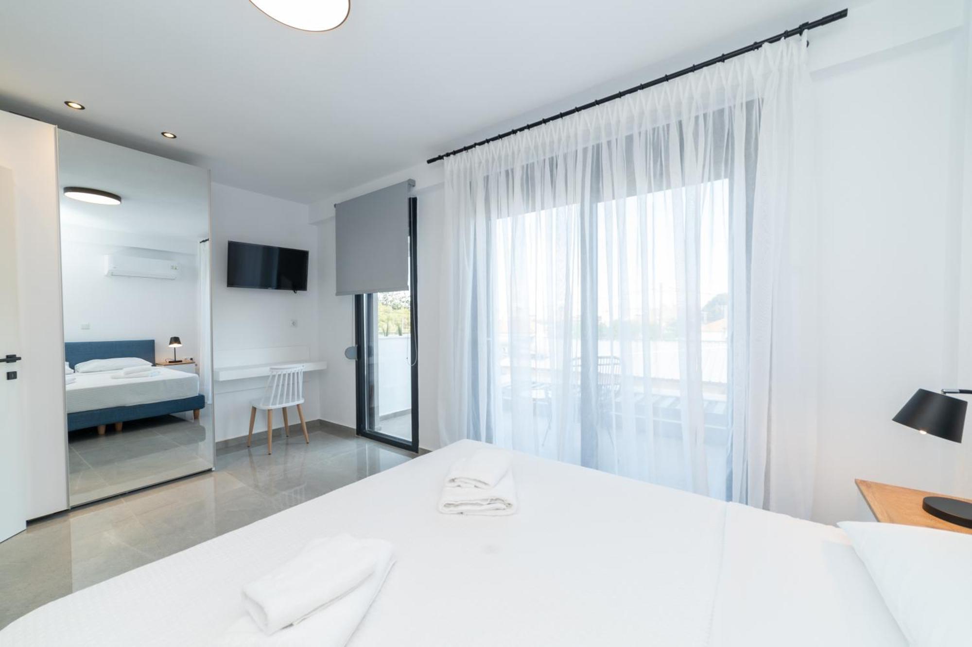 Апартаменты Kleoniki & Irida Residential Complexes Офринио Экстерьер фото