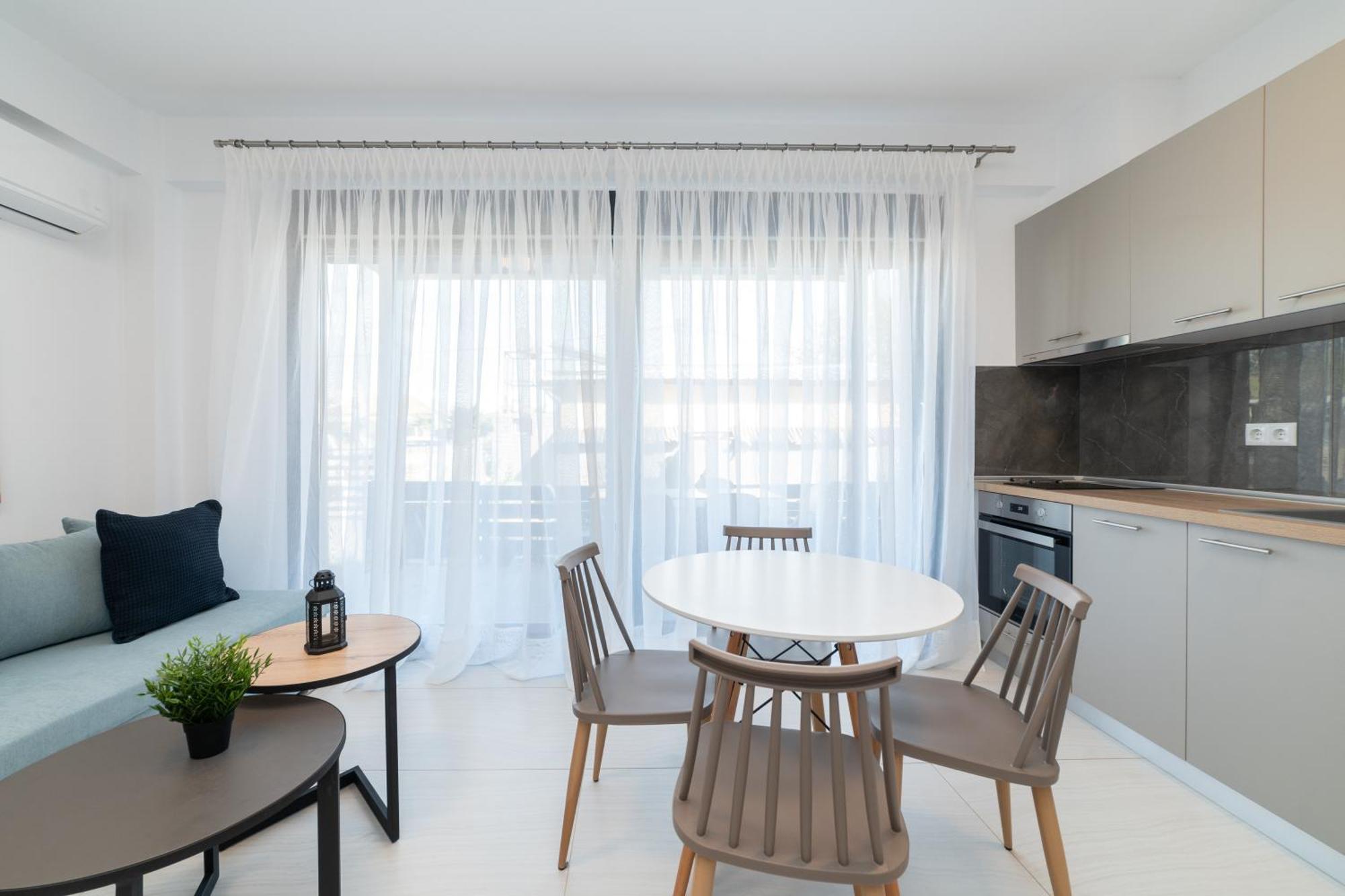 Апартаменты Kleoniki & Irida Residential Complexes Офринио Экстерьер фото