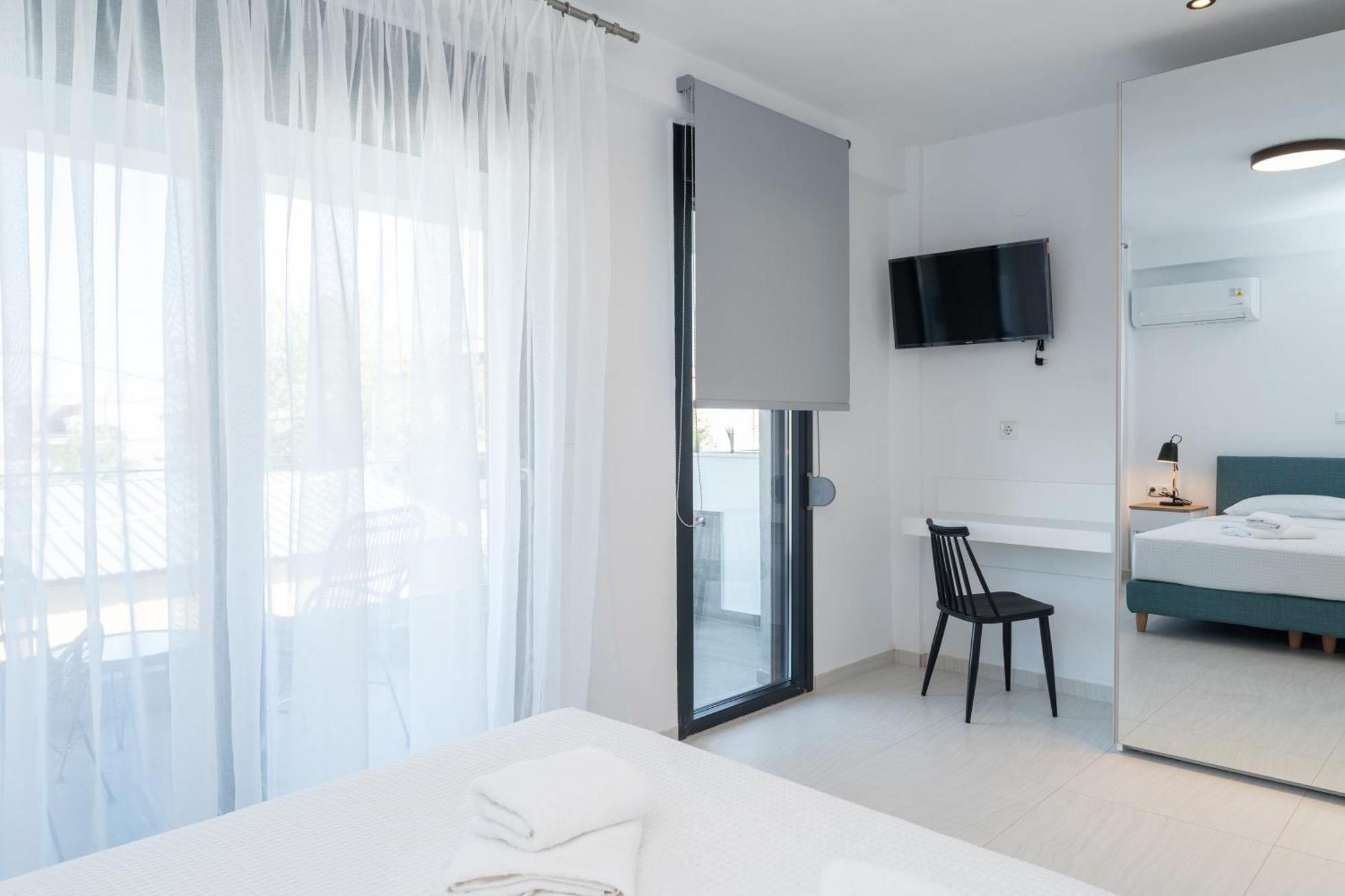 Апартаменты Kleoniki & Irida Residential Complexes Офринио Экстерьер фото
