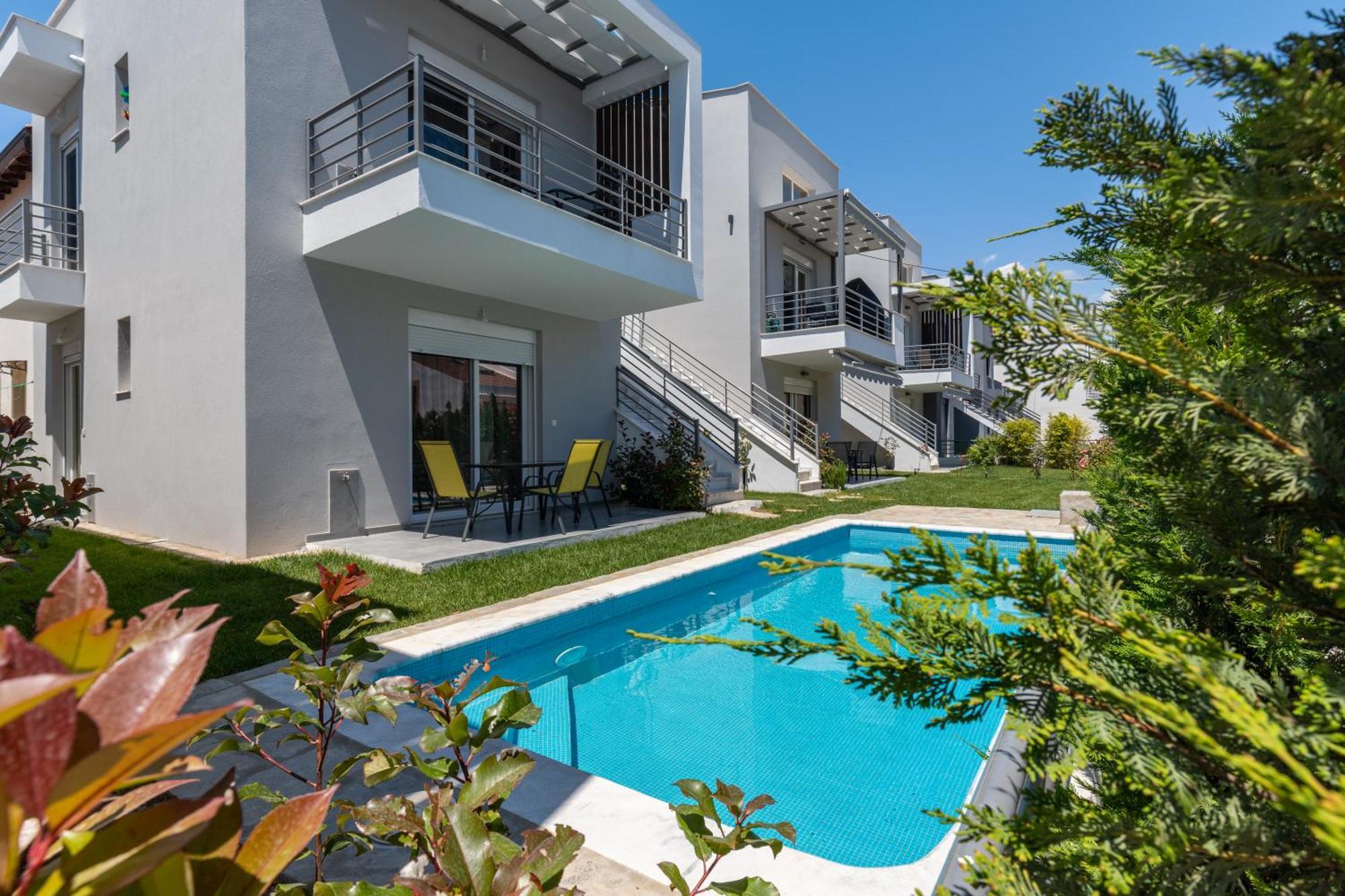 Апартаменты Kleoniki & Irida Residential Complexes Офринио Экстерьер фото